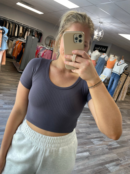 Seamless Scoop Neck Crop Top - Gray
