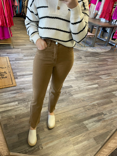 Raw Hem Side Slit Straight Jeans - Cocoa | Risen Jeans