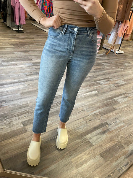 Mid-Rise Straight Cropped Jeans - Medium | Risen Jeans