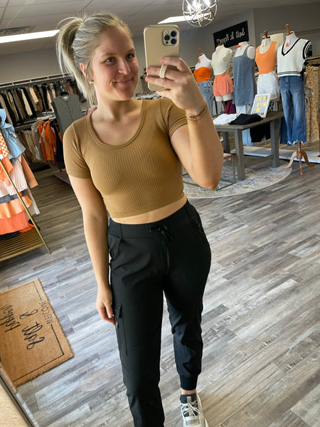 Seamless Scoop Neck Crop Top - Brown