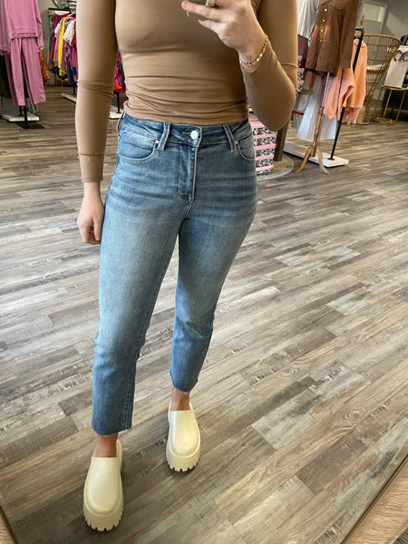 Mid-Rise Straight Cropped Jeans - Medium | Risen Jeans