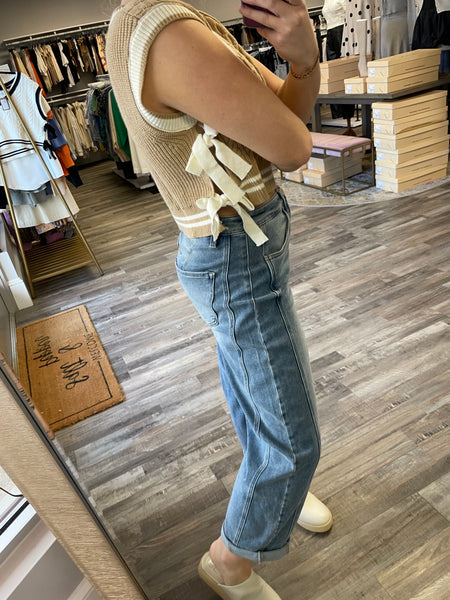 V-Neck Contrast & Bow Detail Sweater Vest - Tan/White